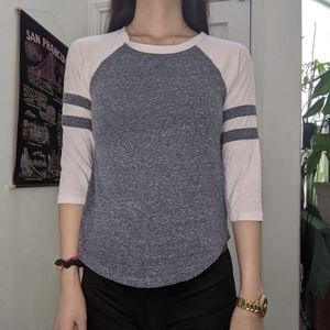 Baseball tee